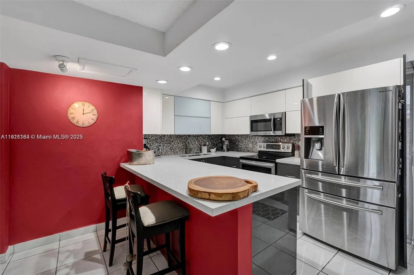 3 bedroom 3 bath for sale at 6821 Brookline Dr # 6821, Hialeah FL 33015