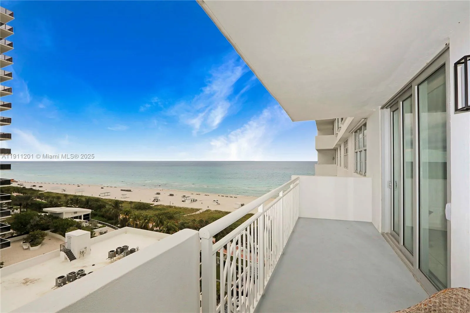 1 bedroom 2 bath for sale at 5825 Collins Ave # 11E, Miami Beach FL 33140