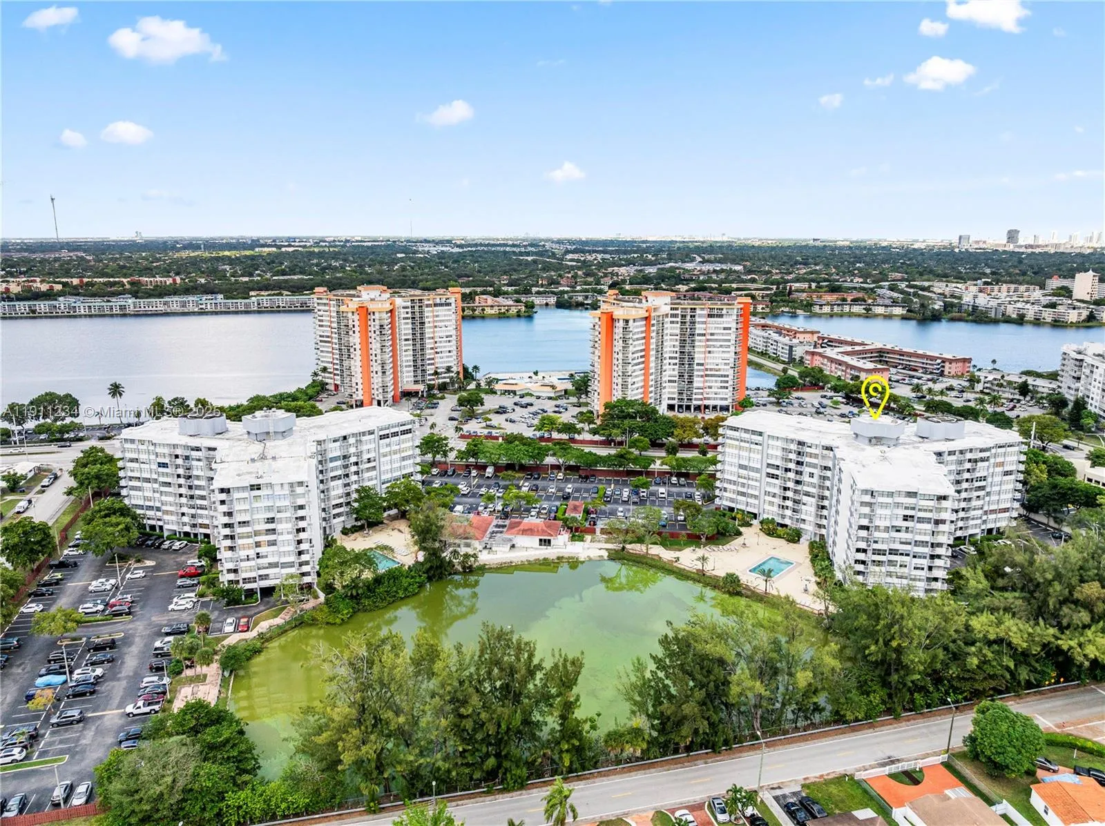 1300 NE Miami Gardens Dr # 512E, Miami FL 33179