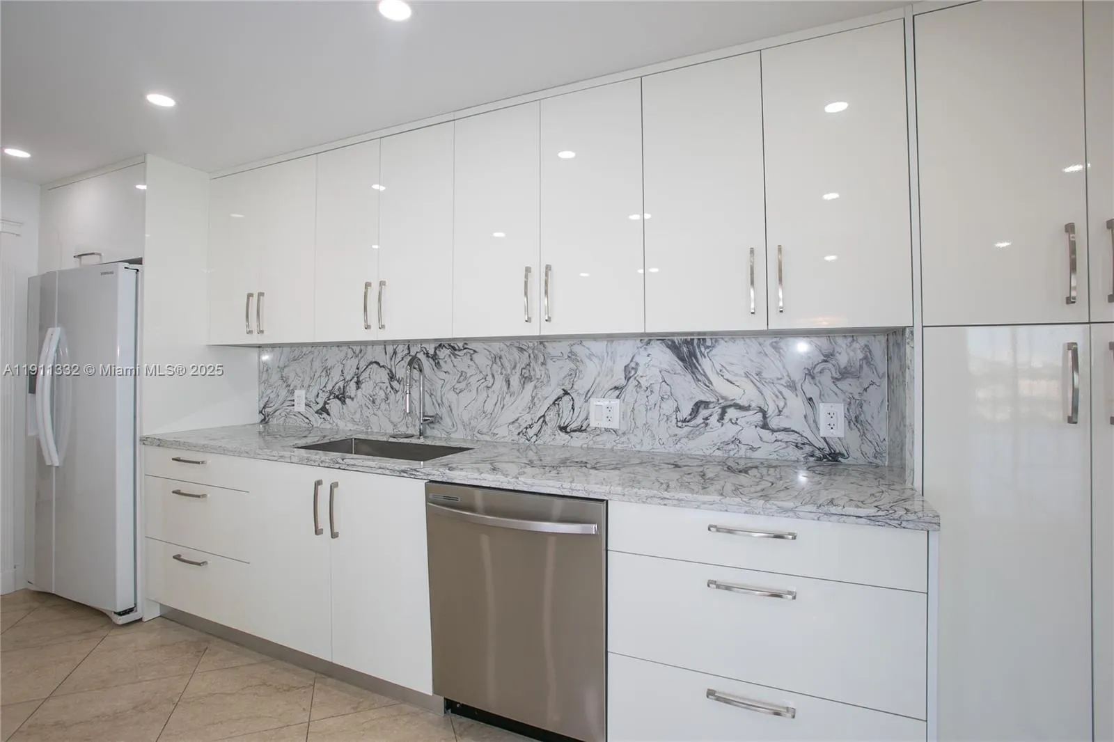 1800 NE 114th St, Miami FL 33181