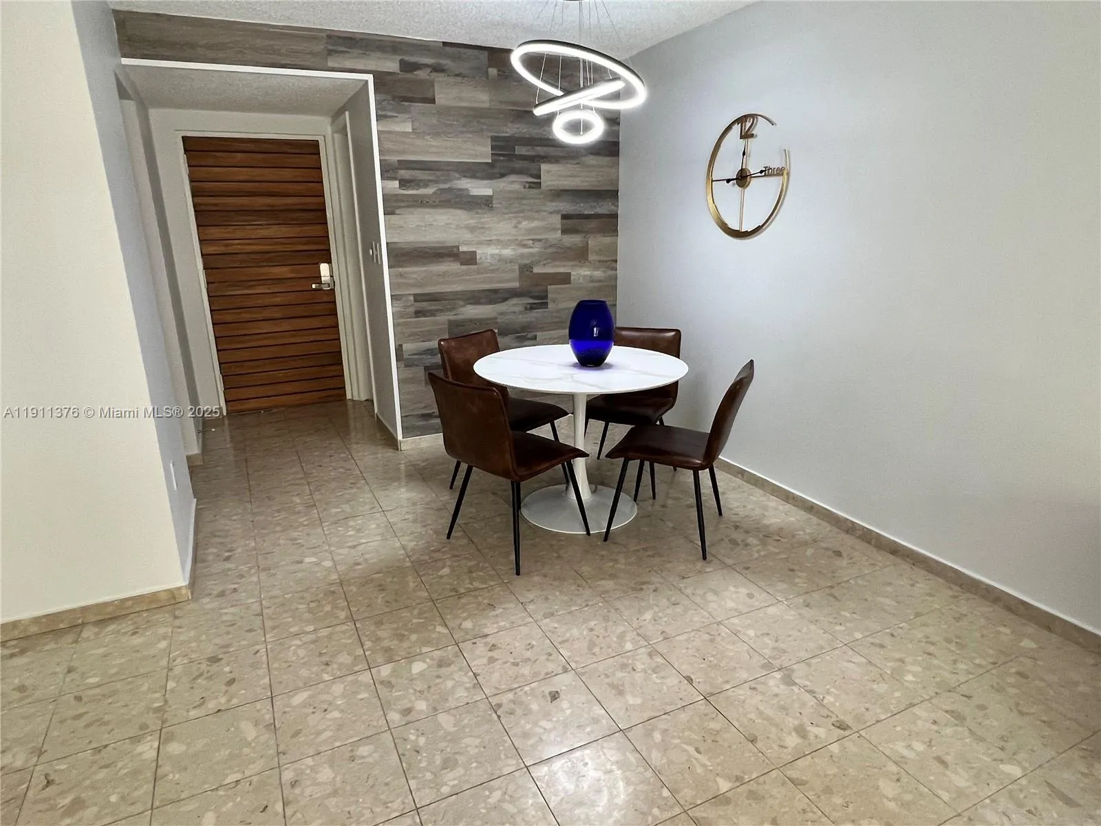 1605 Meridian Ave # 202, Miami Beach FL 33139