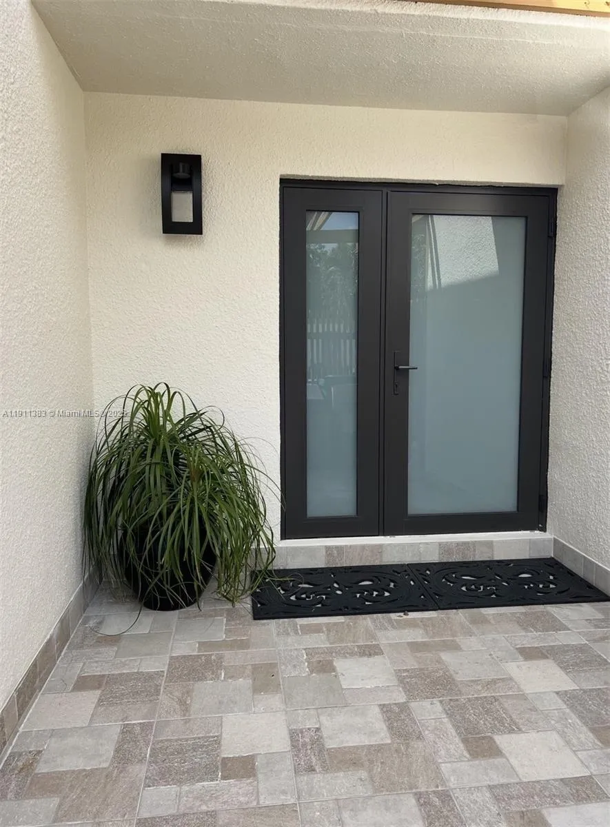 1703 SW 131st Place Cir S, Miami FL 33175