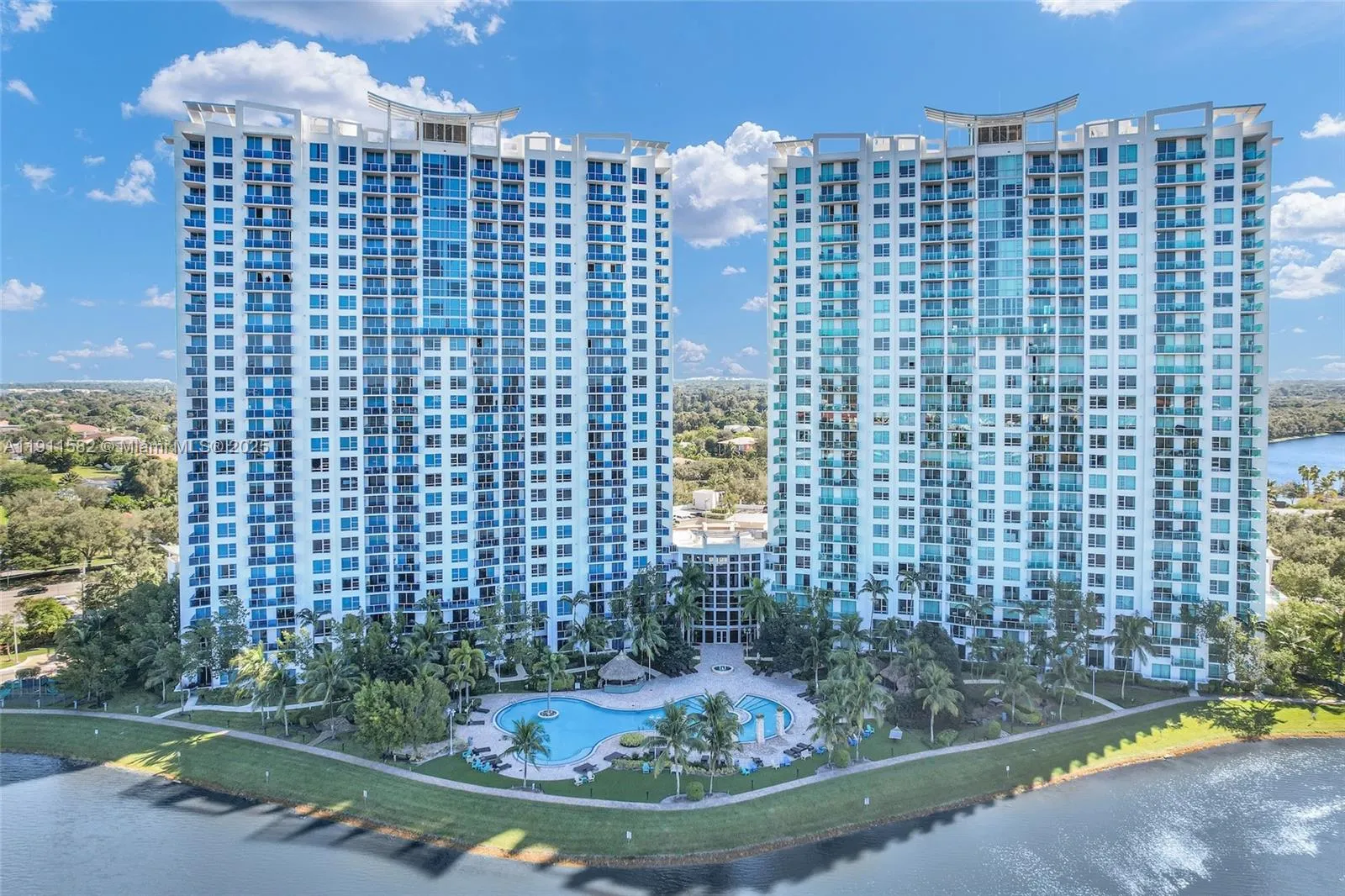 2681 N Flamingo Rd # 1903S, Sunrise FL 33323
