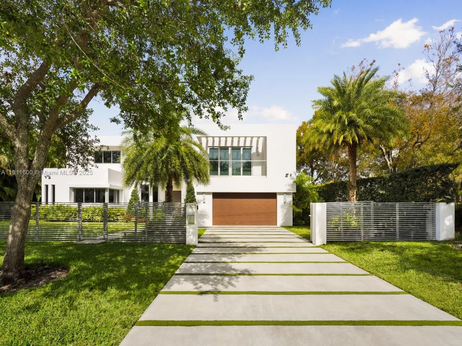 6300 Caballero Blvd, Coral Gables FL 33146