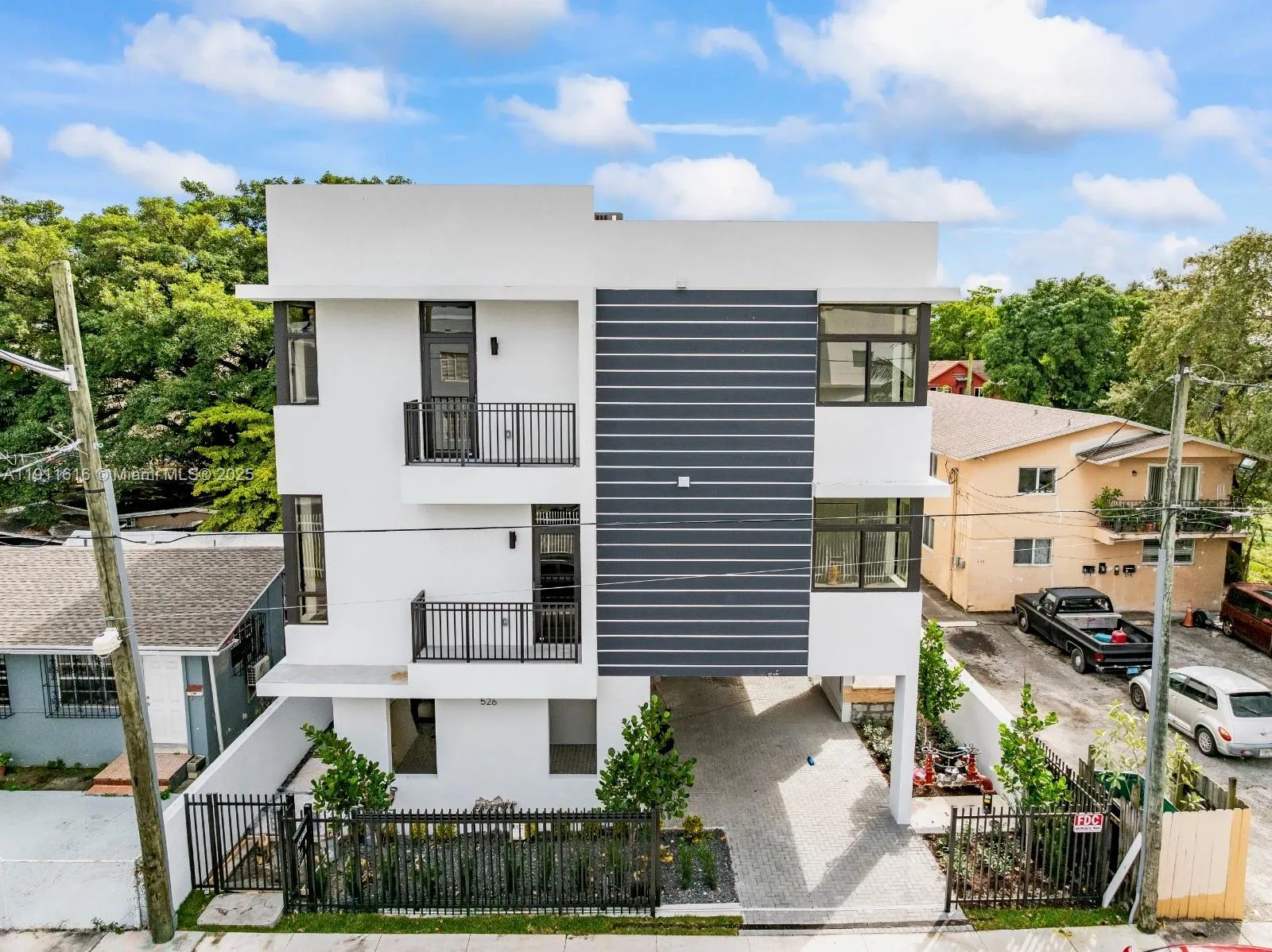 3 bedroom 3 bath for sale at 526 SW 2nd # 2, Miami FL 33130