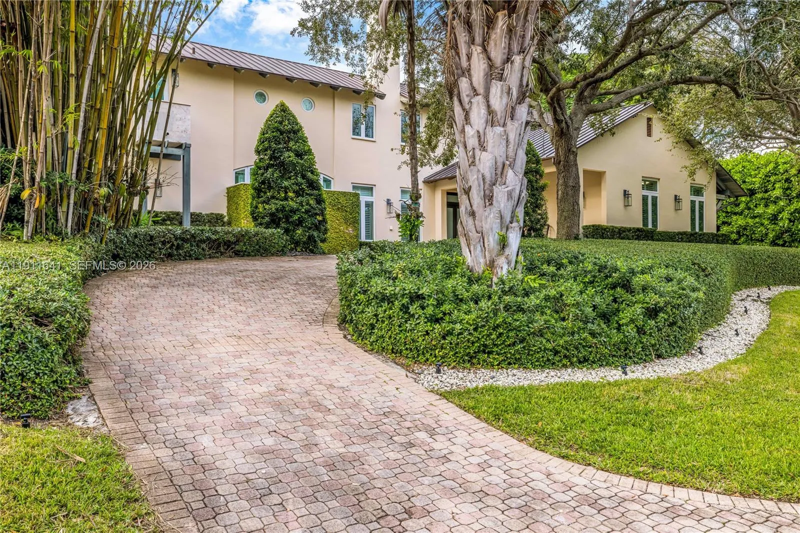 7370 Vistalmar St, Coral Gables FL 33143