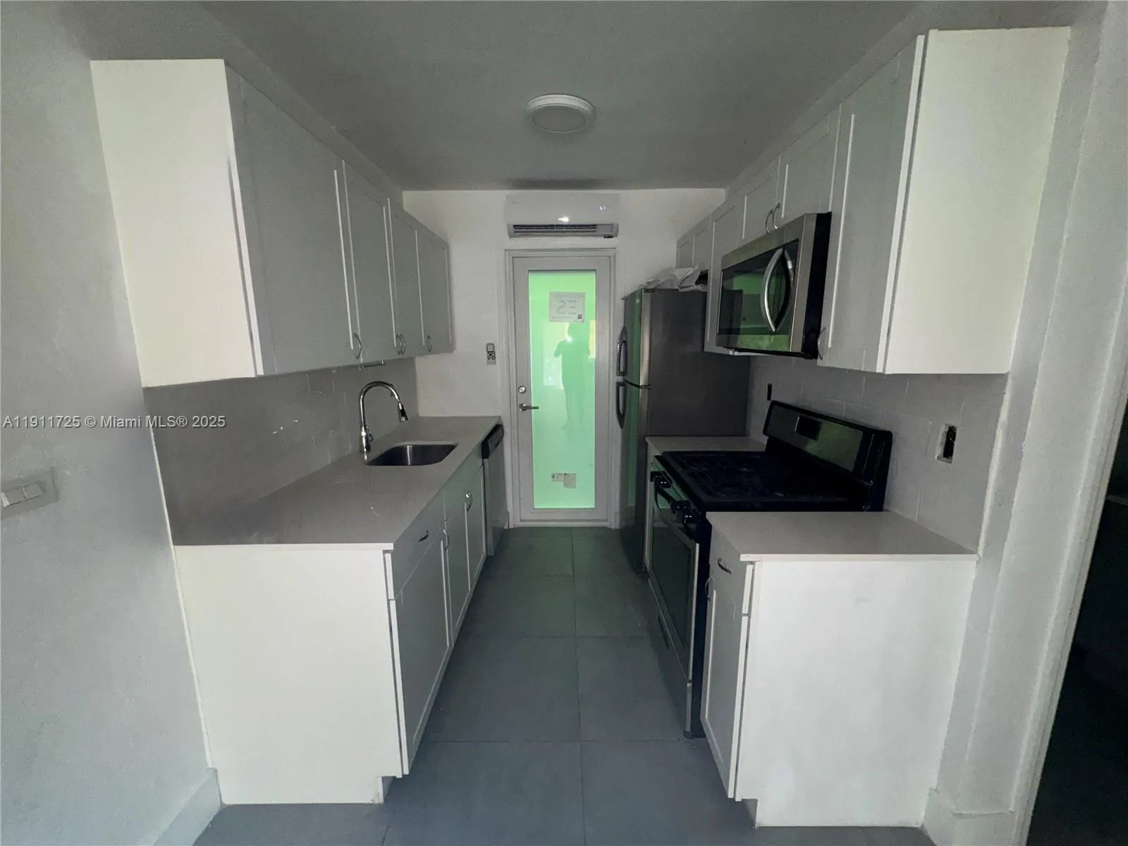 75 Washington Ave # 10, Miami Beach FL 33139