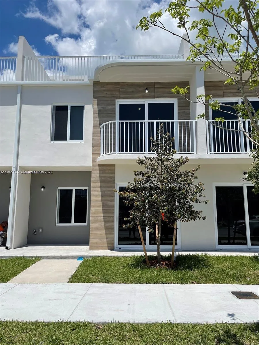 4 bedroom 3 bath for sale at 25851 SW 144th Ct, Naranja FL 33032