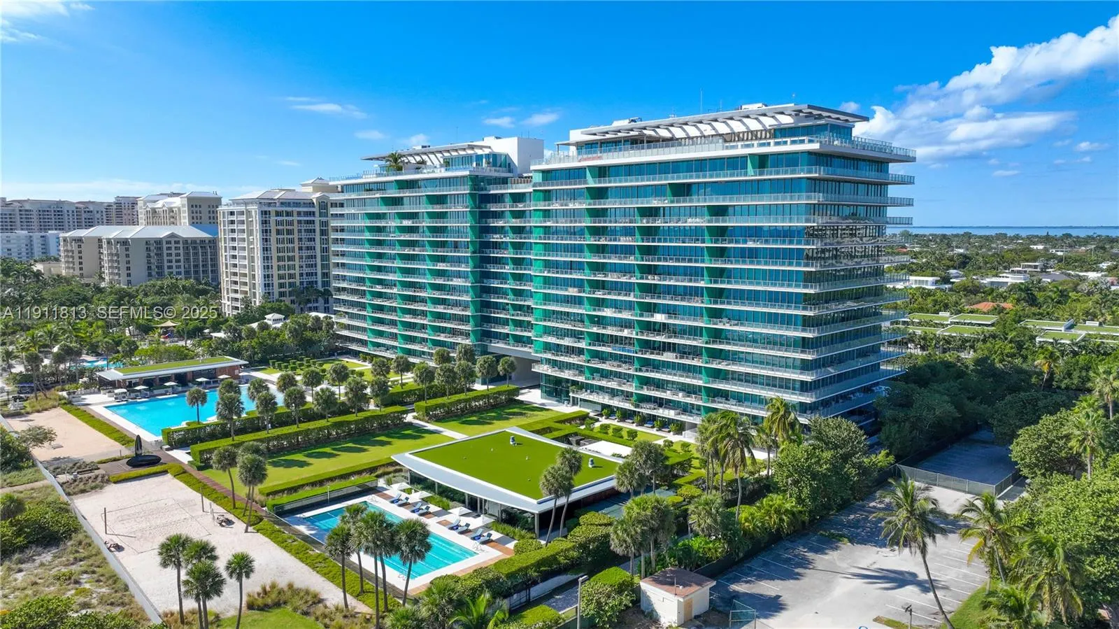 4 bedroom 6 bath for sale at 350 E Ocean Dr # 301N, Key Biscayne FL 33149