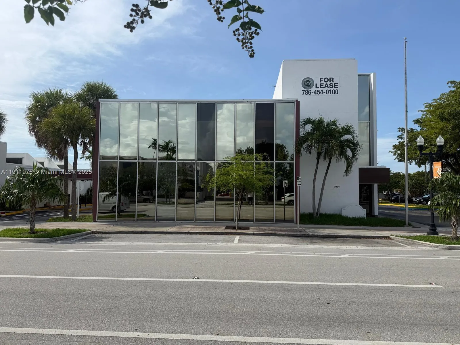 for sale at 2434 Hollywood Blvd, Hollywood FL 33020