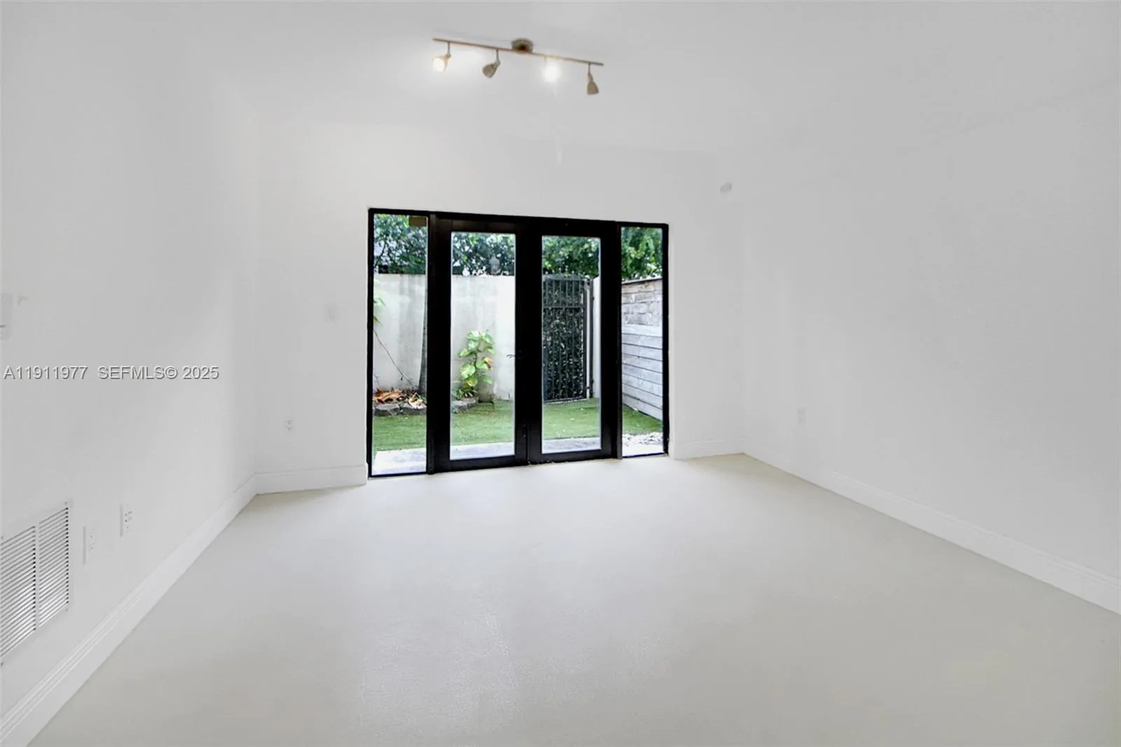 3204 Bird Ave # 119, Miami FL 33133