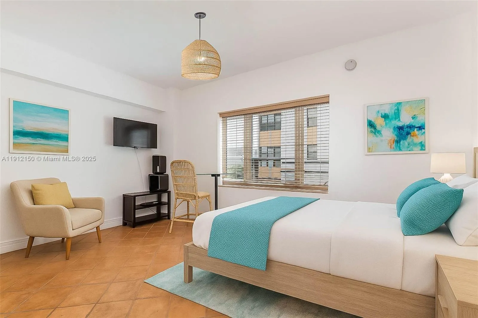 255 W 24th St # 208, Miami Beach FL 33140