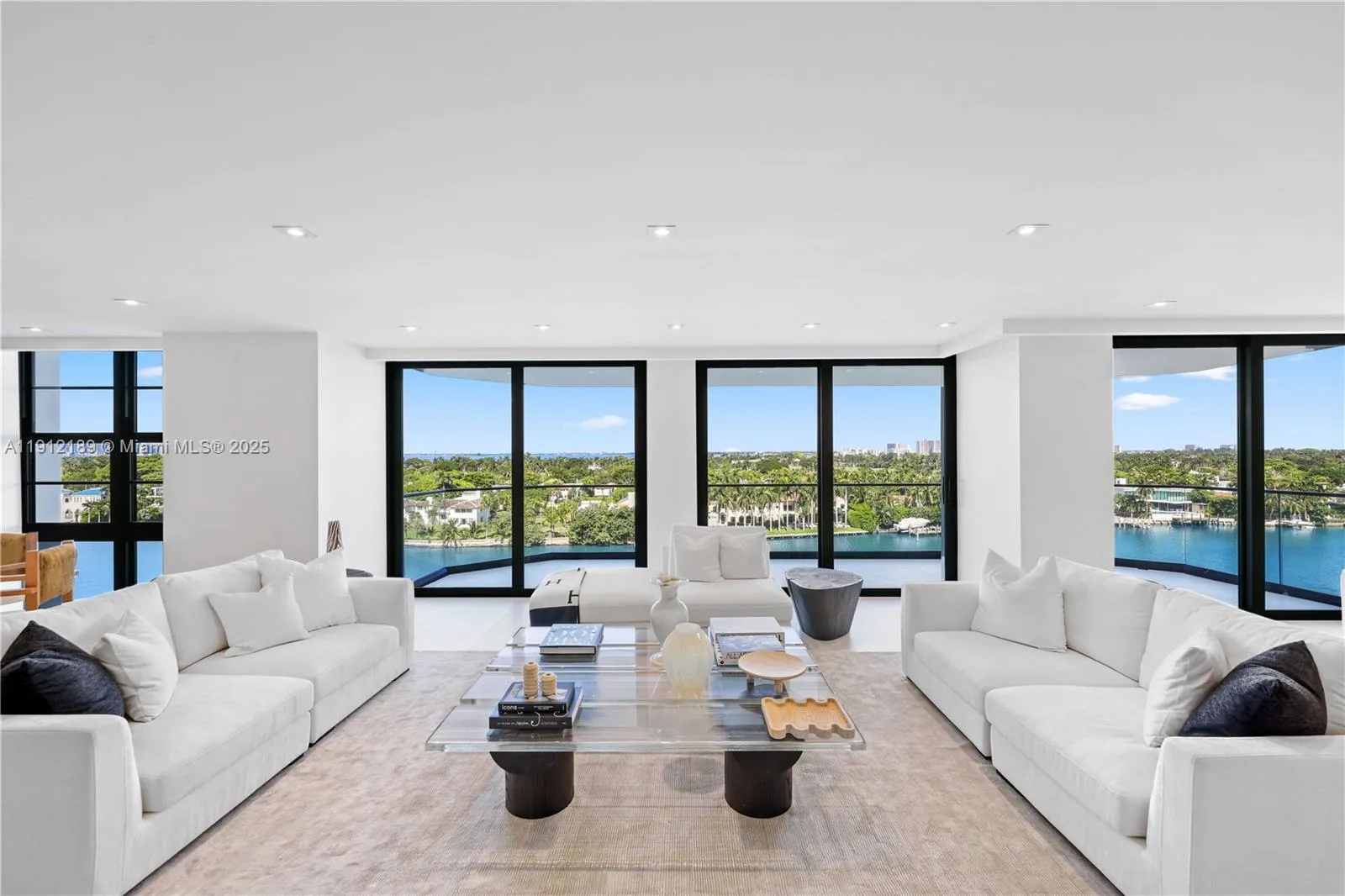 5500 Collins Ave # 902, Miami Beach FL 33140