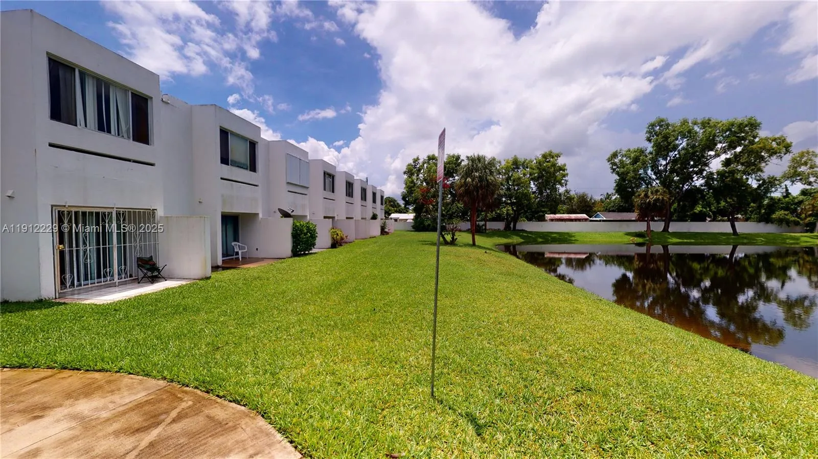 5130 Elmhurst Rd # H, West Palm Beach FL 33417