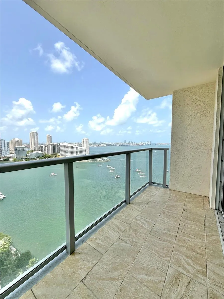 2 bedroom 2 bath for sale at 1155 BRICKELL BAY DR # 2708, Miami FL 33131
