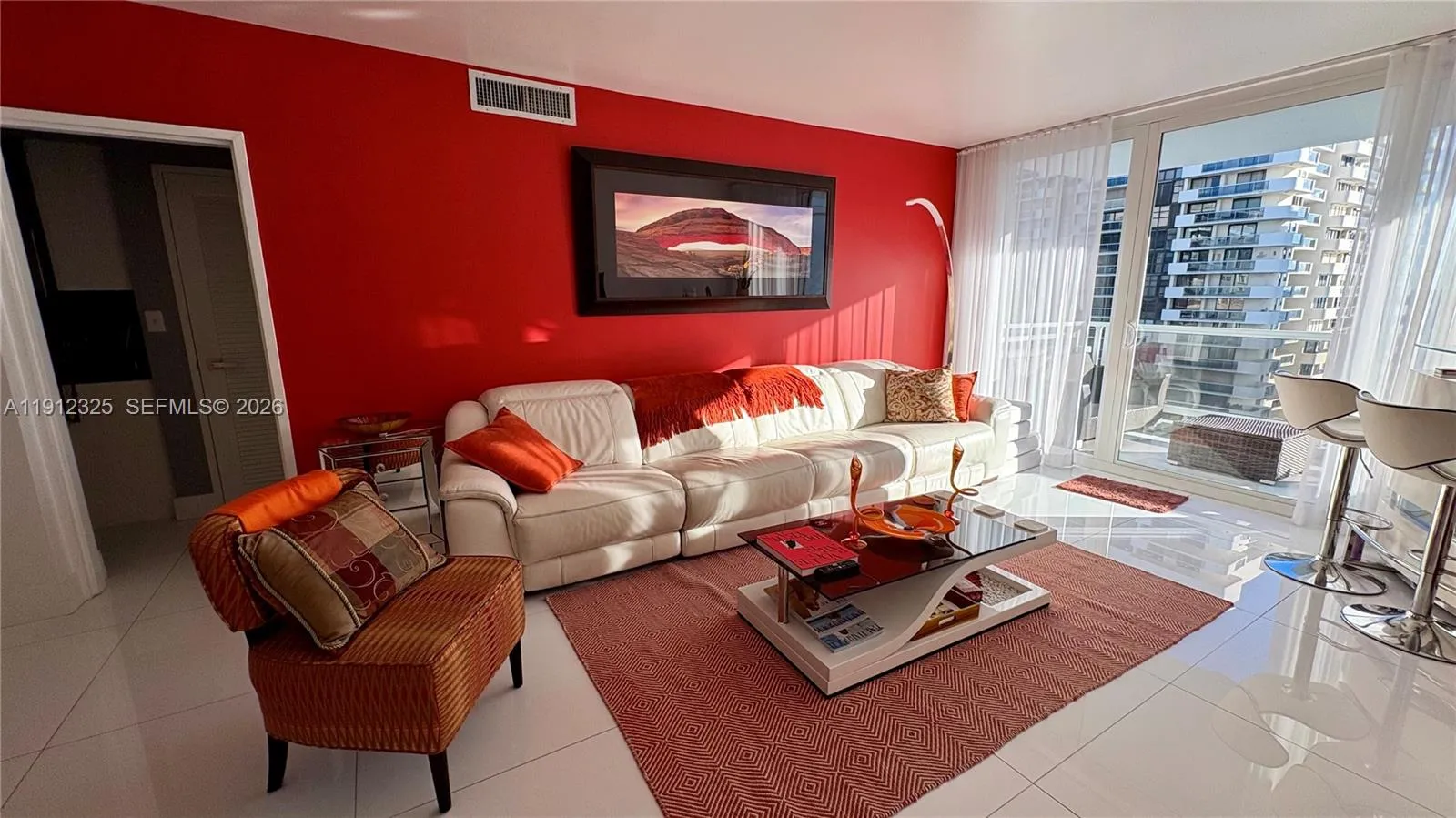 5700 Collins Ave # 11B, Miami Beach FL 33140
