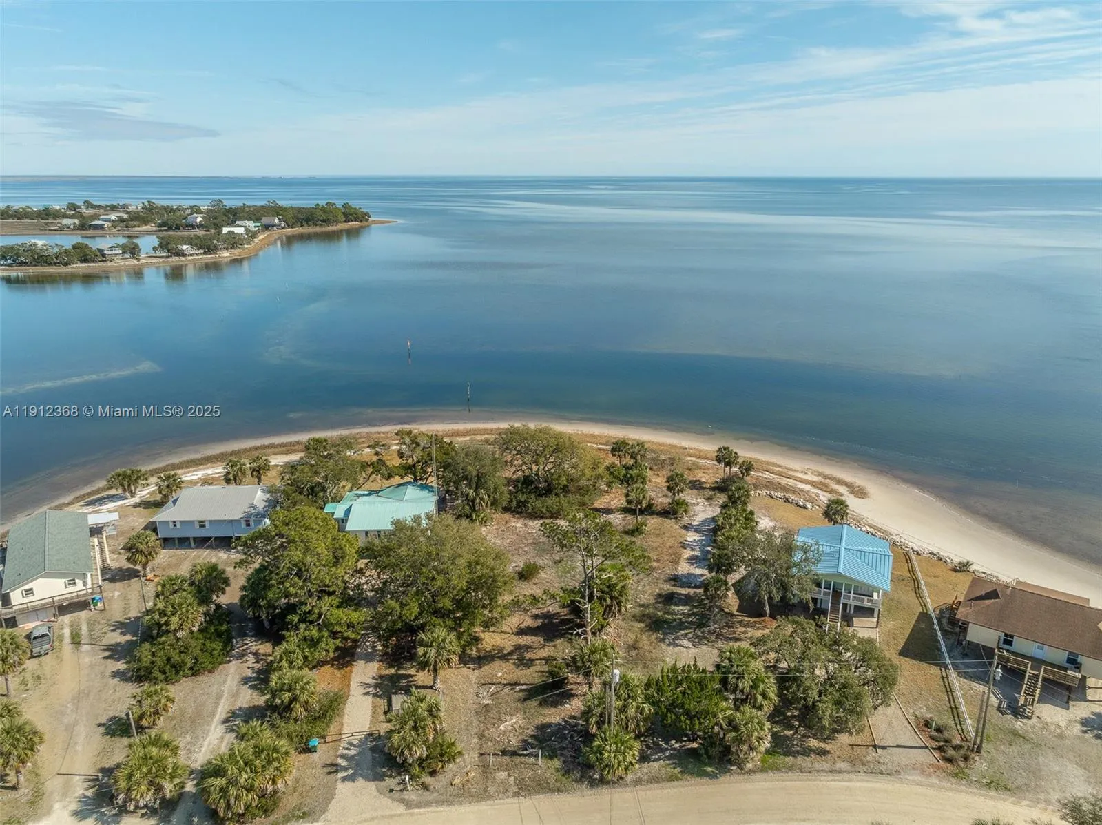 197 BEATY TAFF DR, Other City - In The State Of Florida FL 32327