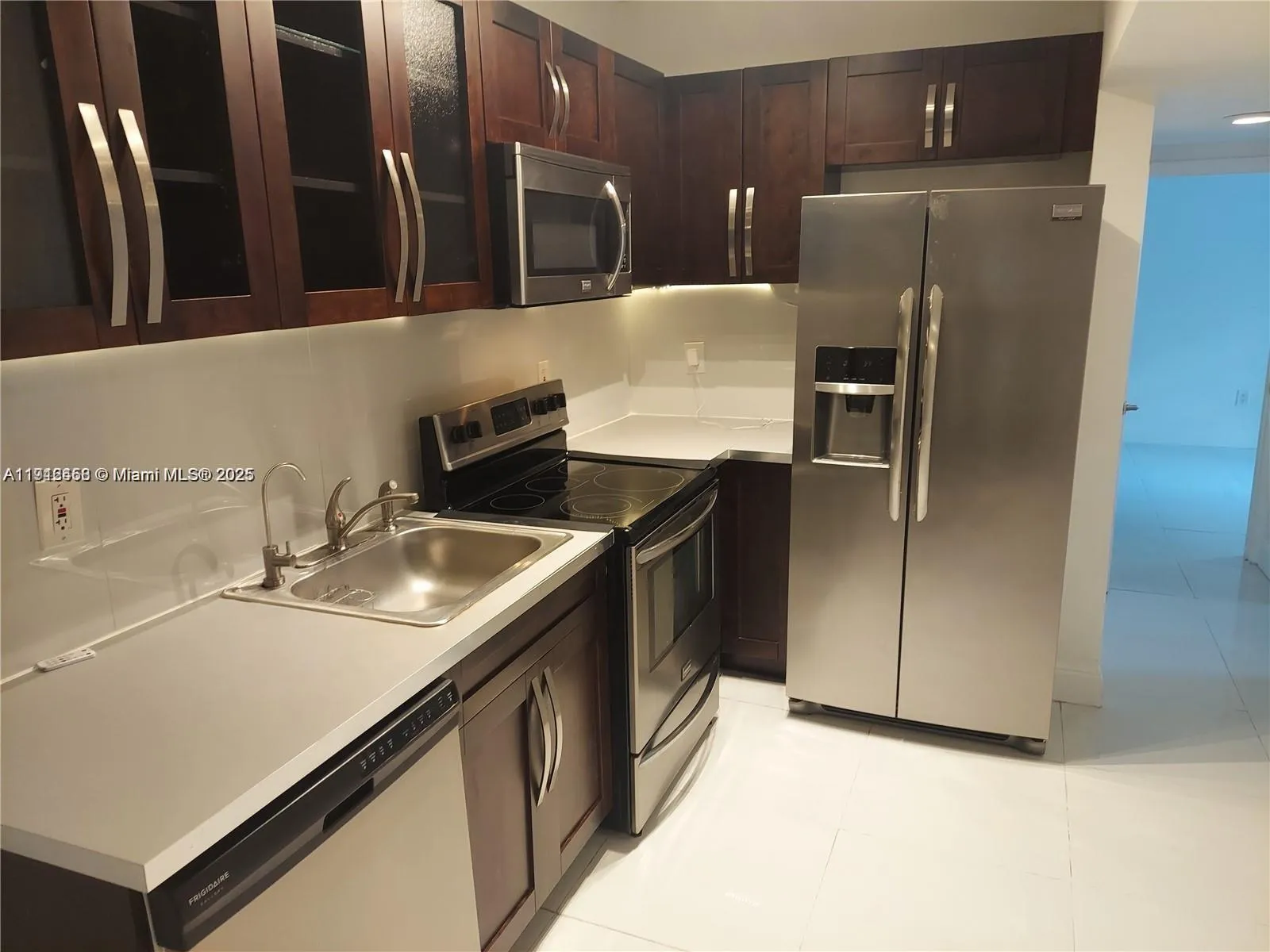2 bedroom 2 bath for sale at 750 Pennsylvania Ave # 1, Miami Beach FL 33139