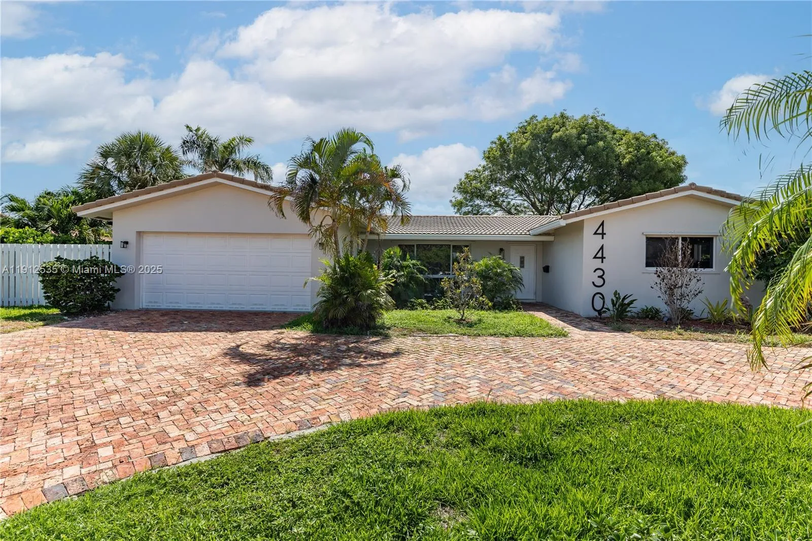 4430 NE 28th Ter, Lighthouse Point FL 33064