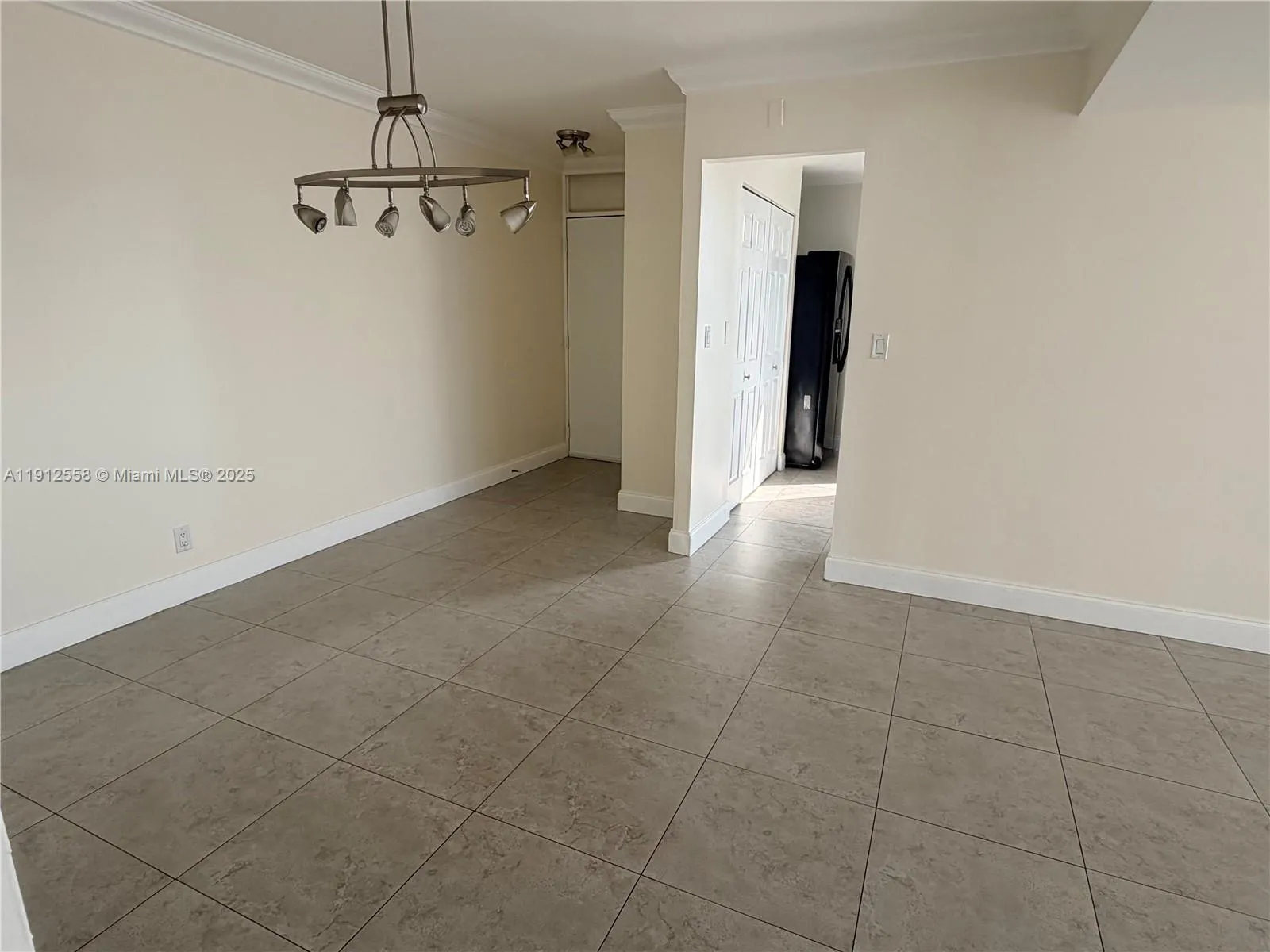 3703 NE 166th St # 910, North Miami Beach FL 33160