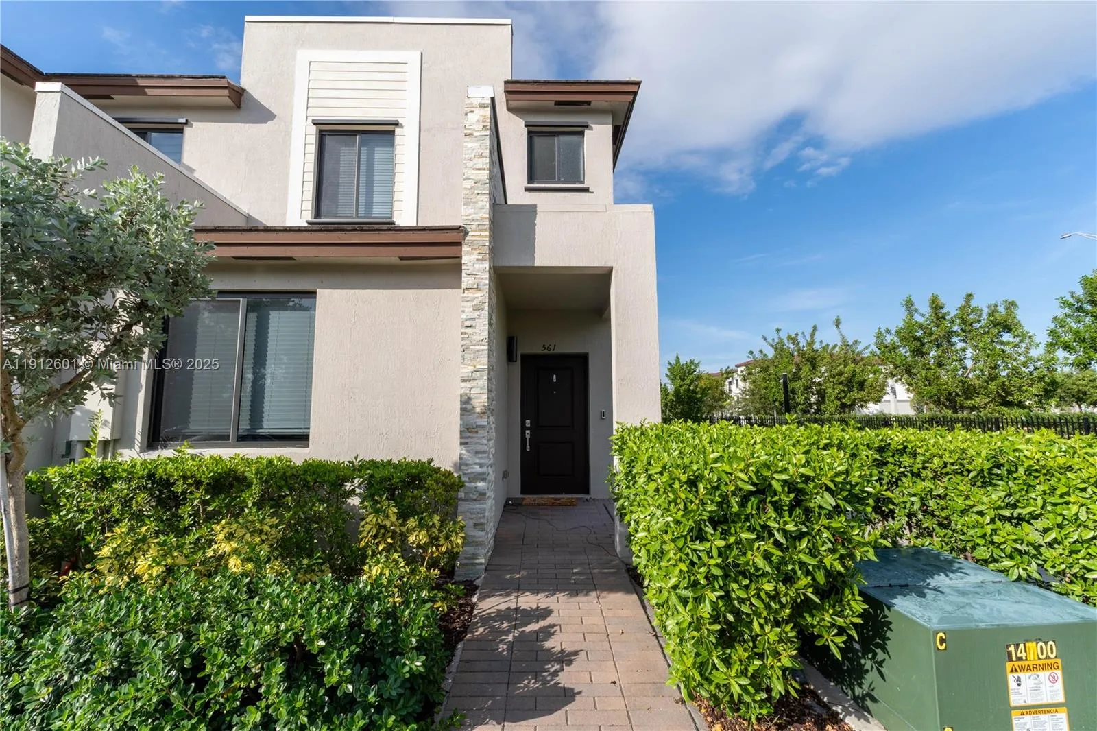 561 NE 208th Ter # 561, Miami FL 33179