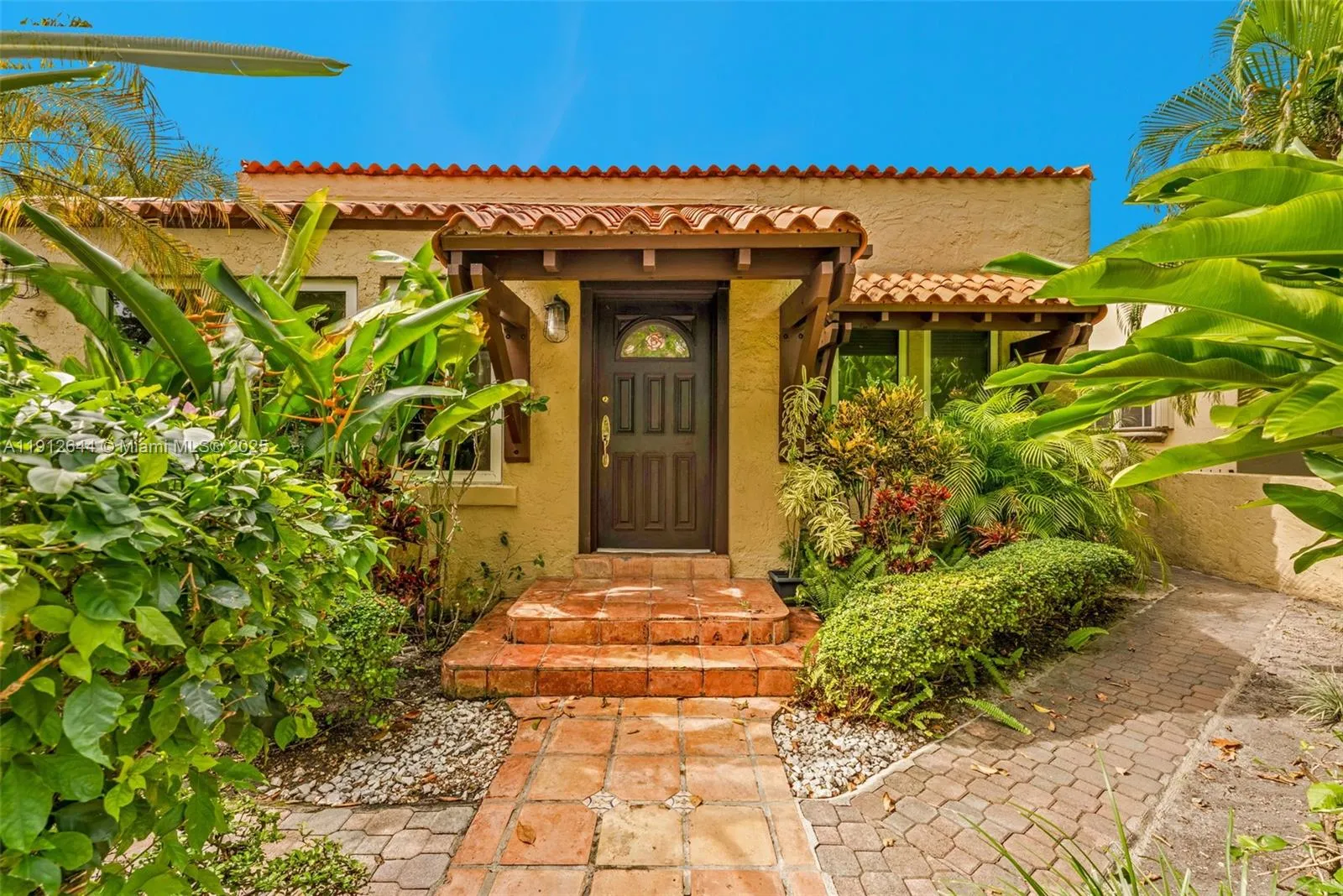 1514 Capri St, Coral Gables FL 33134