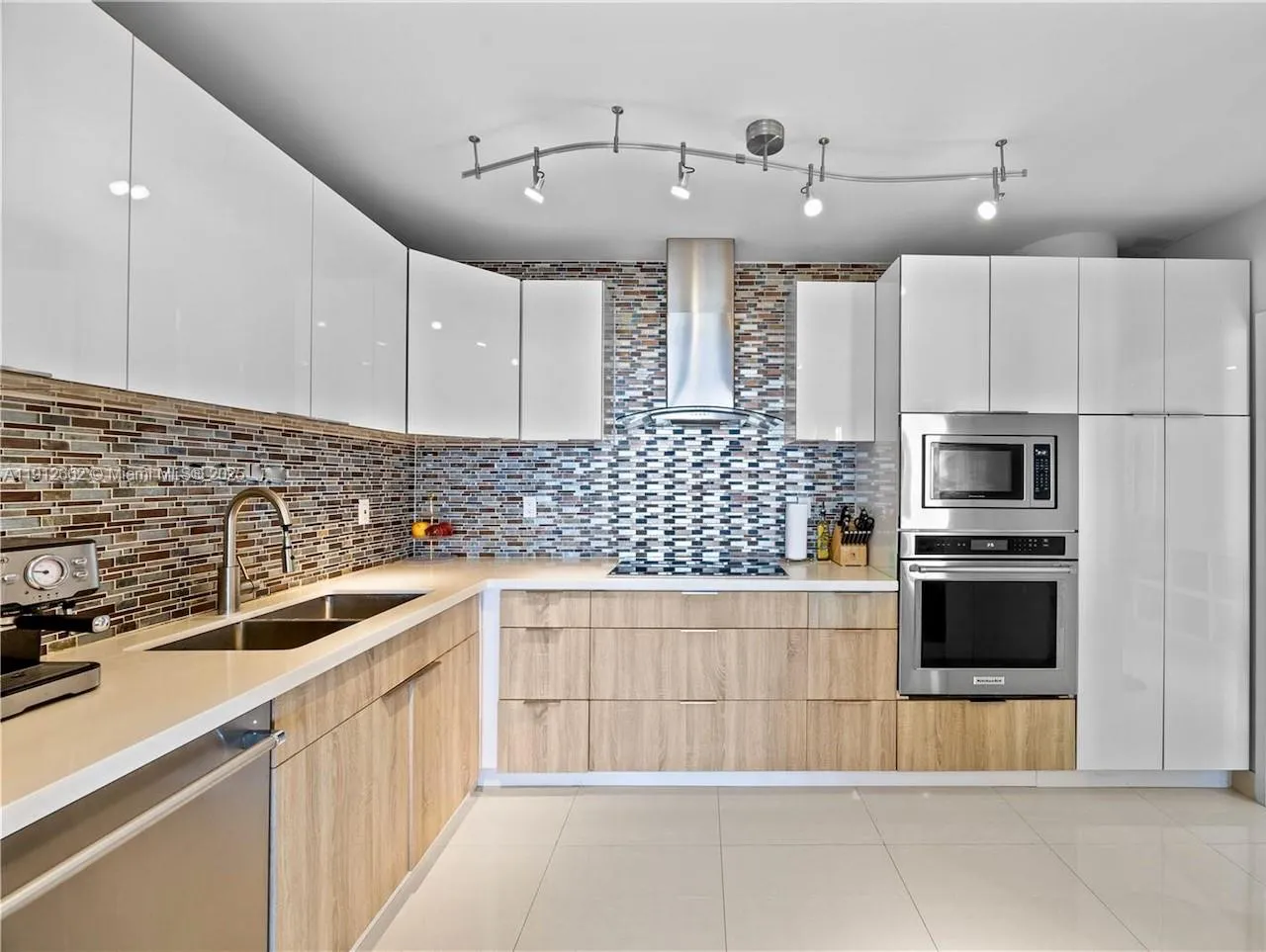 900 Bay Dr # 620, Miami Beach FL 33141