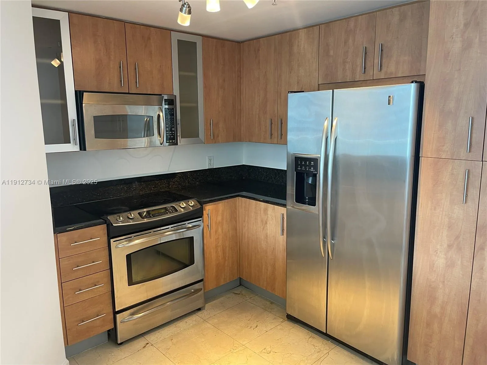 7900 Harbor Island Dr # 720, North Bay Village FL 33141
