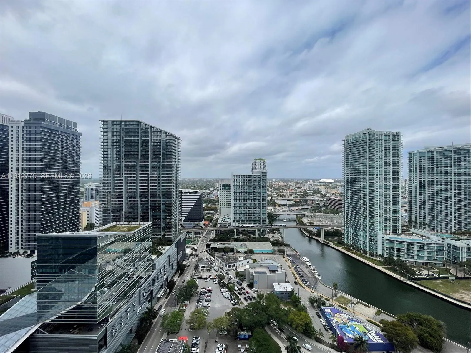 1 bedroom 1 bath for sale at 68 SE 6th St # 3806, Miami FL 33131