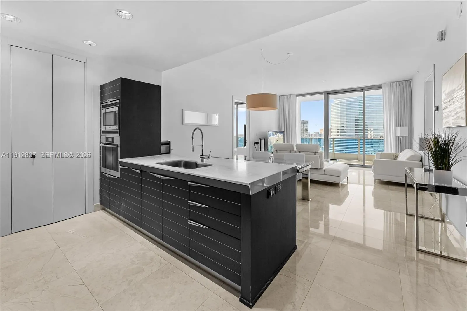 2 bedroom 2 bath for sale at 200 Biscayne Boulevard Way # 4510, Miami FL 33131