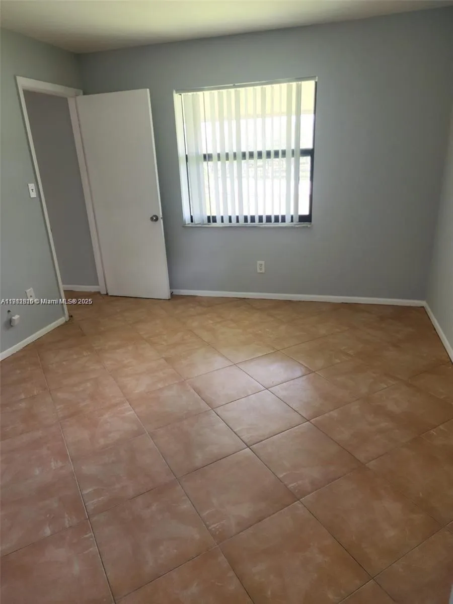 6061 Shakerwood Cir # 208, Tamarac FL 33319