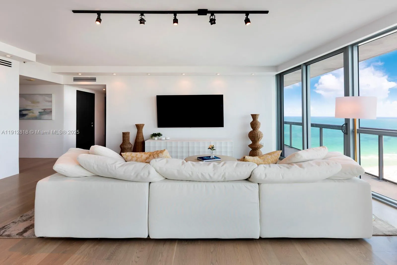 101 20th St # 3006, Miami Beach FL 33139