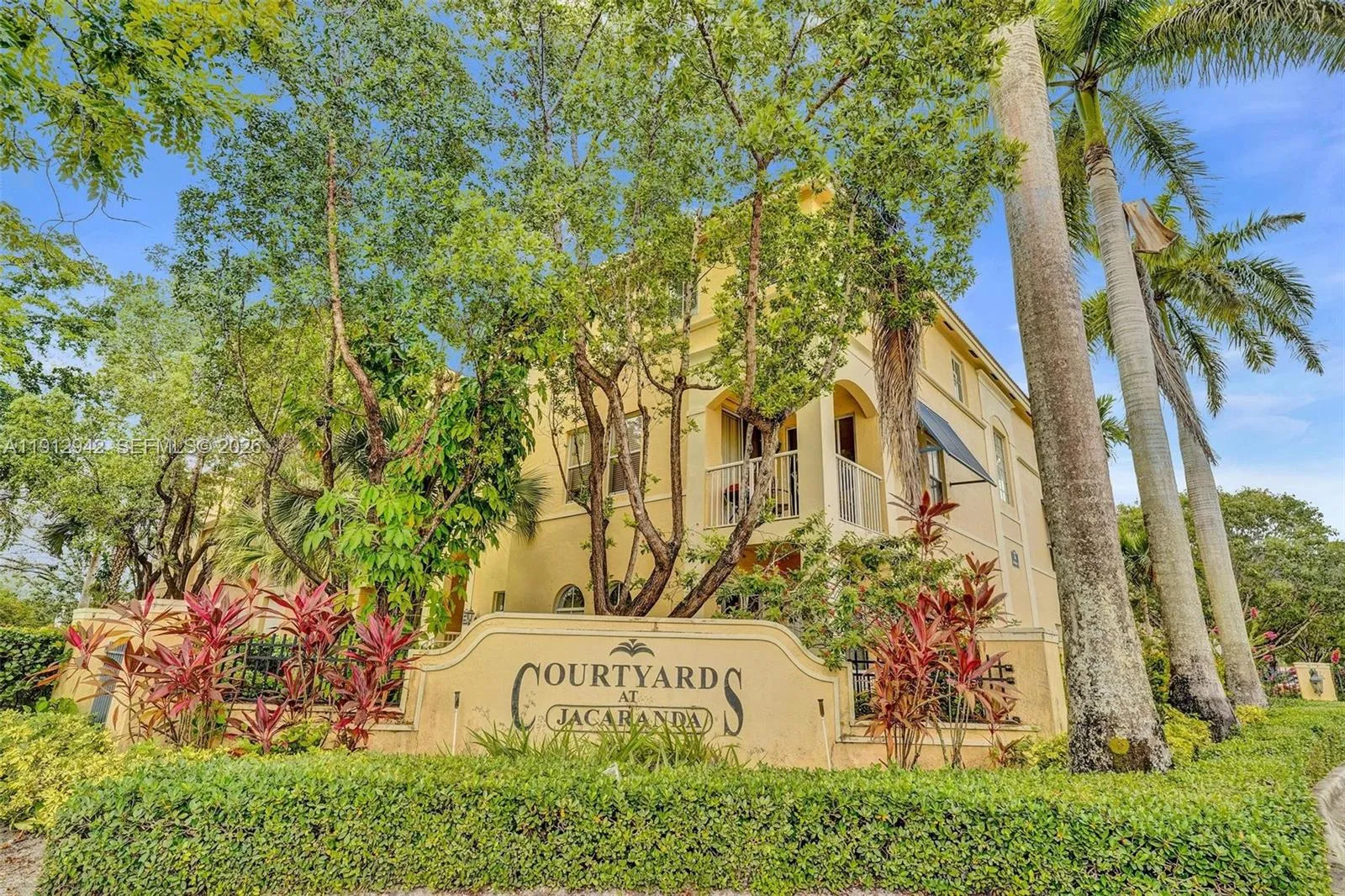 2 bedroom 2 bath for sale at 100 Jacaranda Country Club Dr # 203, Plantation FL 33324