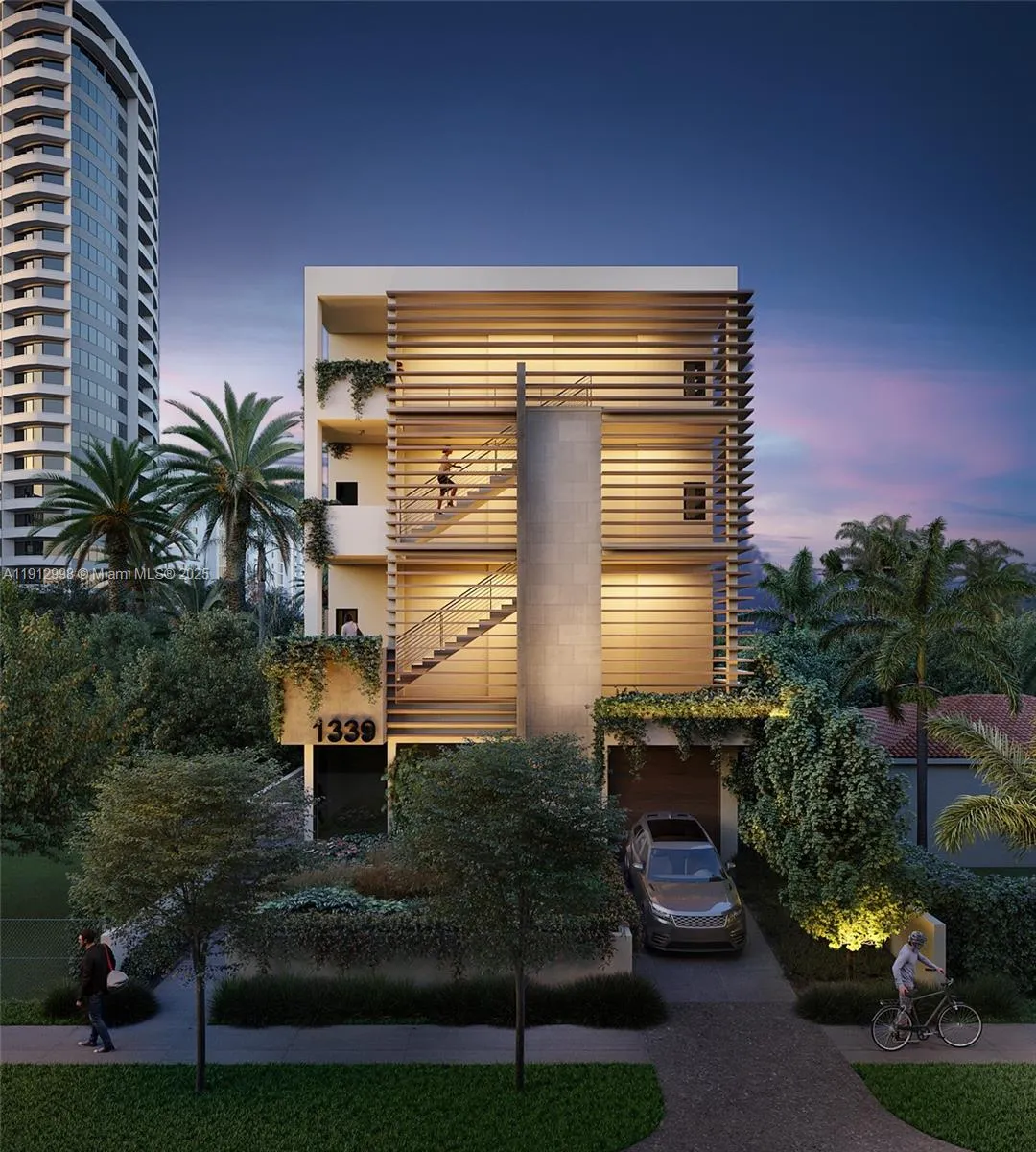 1339 14th Ter, Miami Beach FL 33139