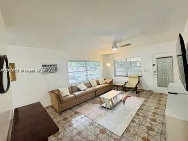650 Pennsylvania Ave # 1, Miami Beach FL 33139
