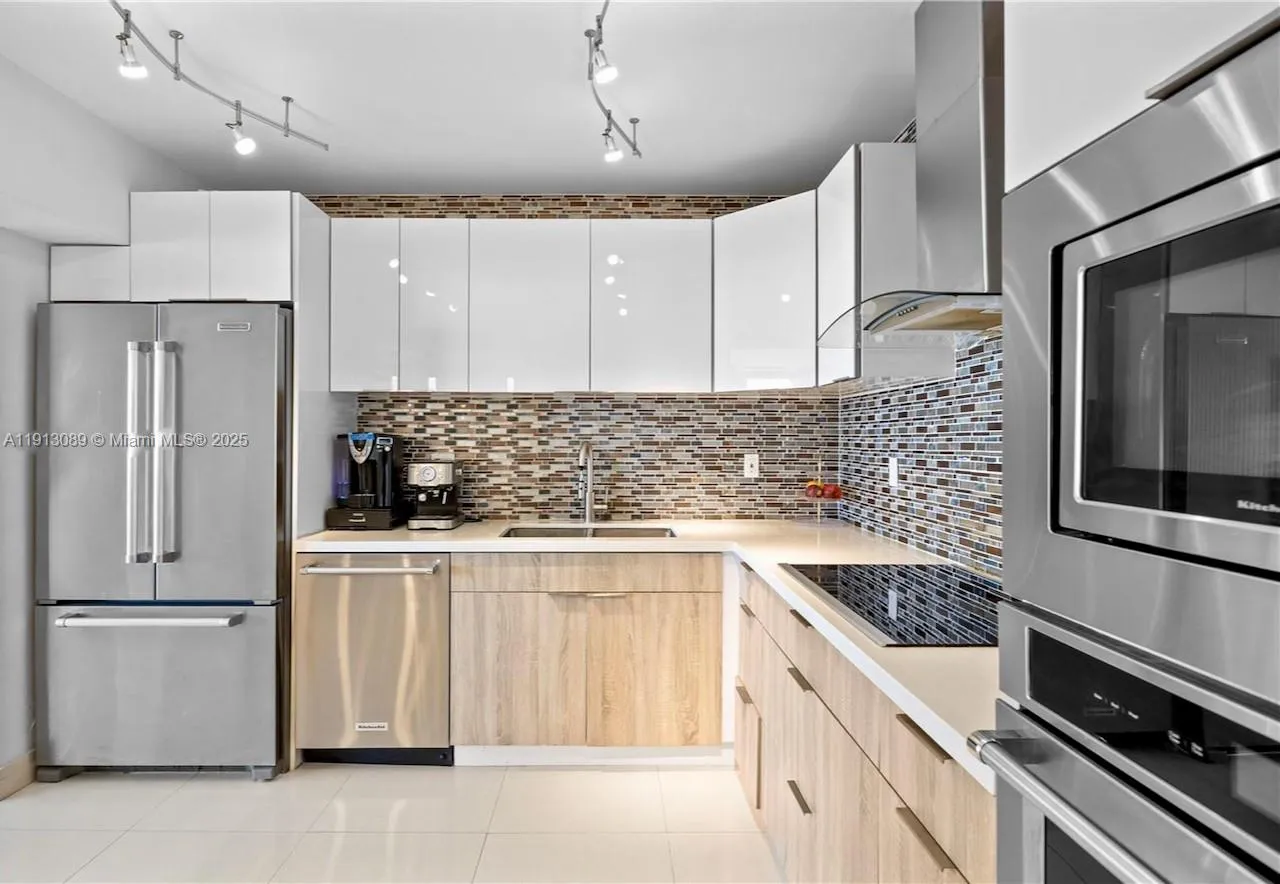 900 Bay Dr # 620, Miami Beach FL 33141