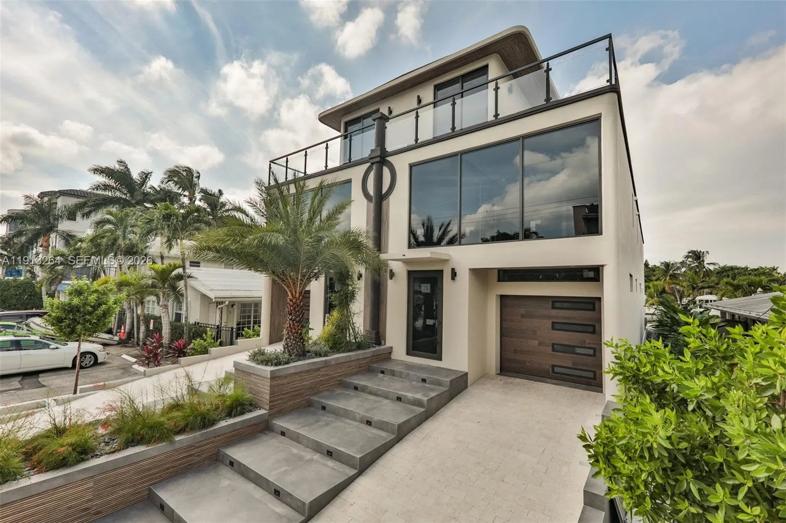 323 Hendricks Isle, Fort Lauderdale FL 33301