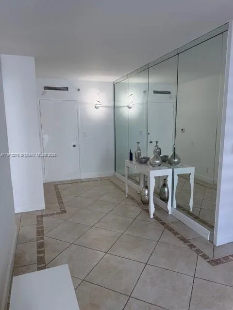 5055 Collins Ave # 9A, Miami Beach FL 33140