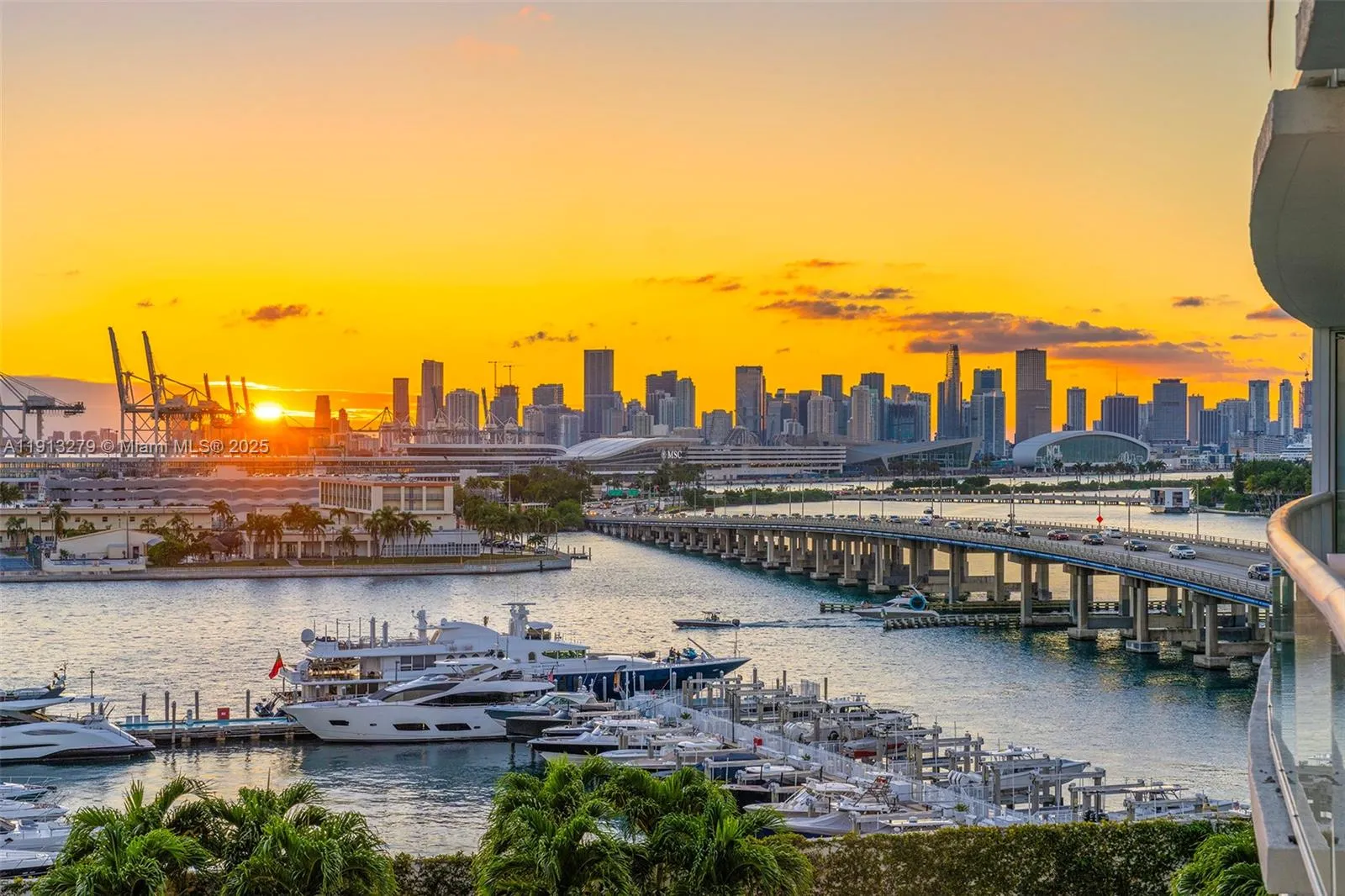 7 bedroom 7 bath for sale at 450 Alton Rd, Miami Beach FL 33139