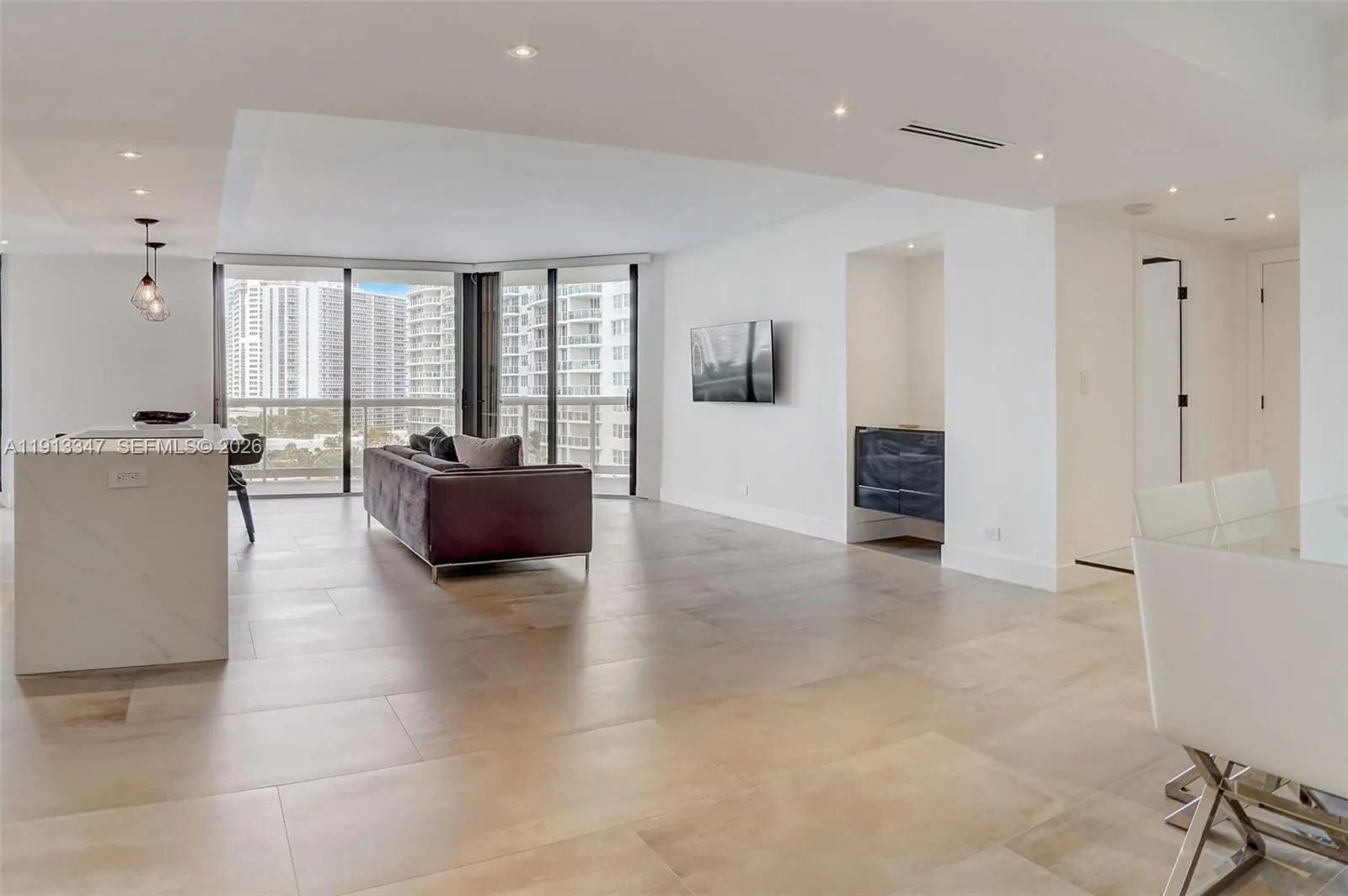 20191 E Country Club Dr # 802, Aventura FL 33180