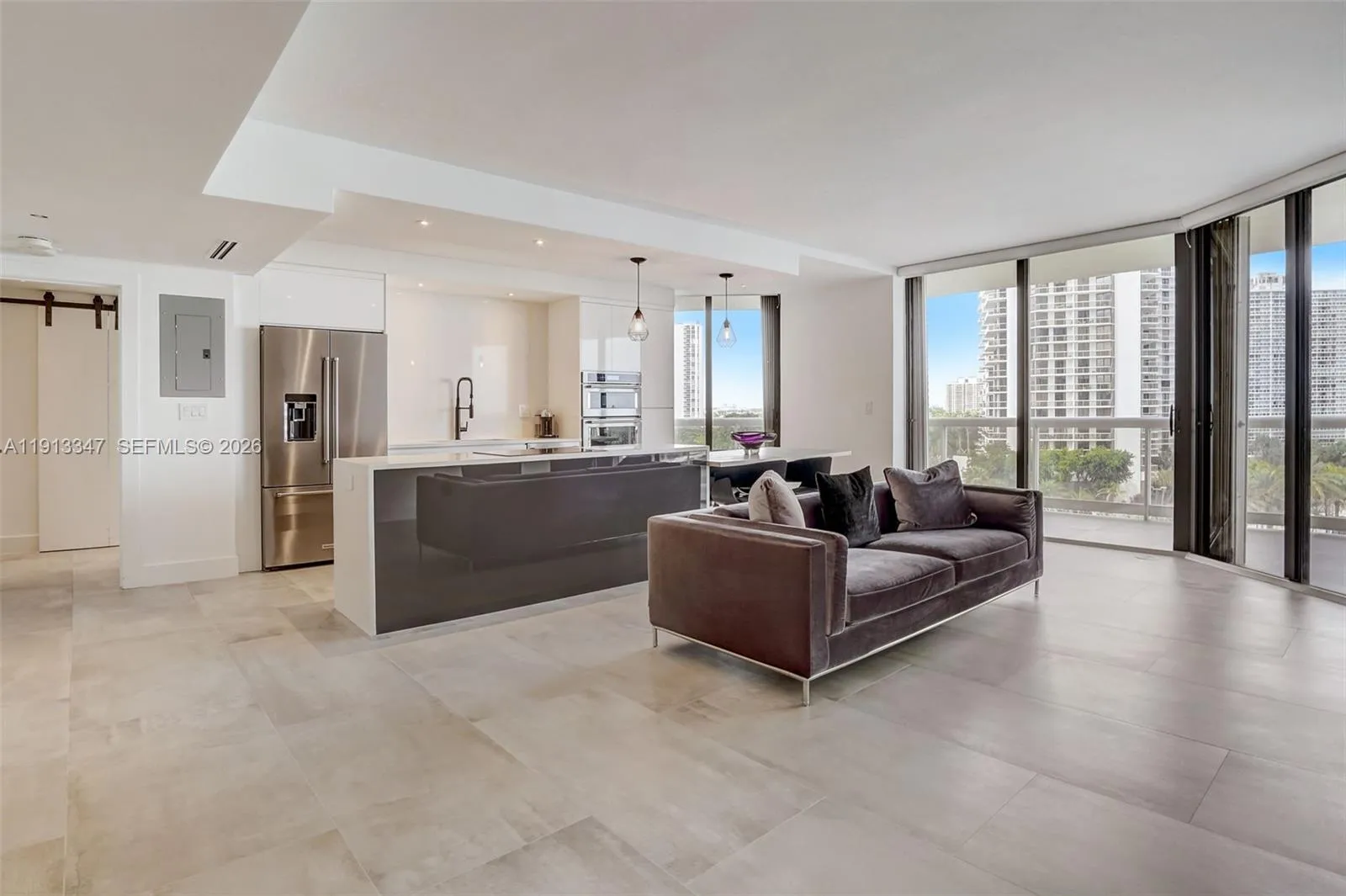 20191 E Country Club Dr # 802, Aventura FL 33180