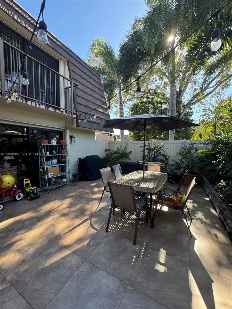 7124 71st Way, West Palm Beach FL 33407