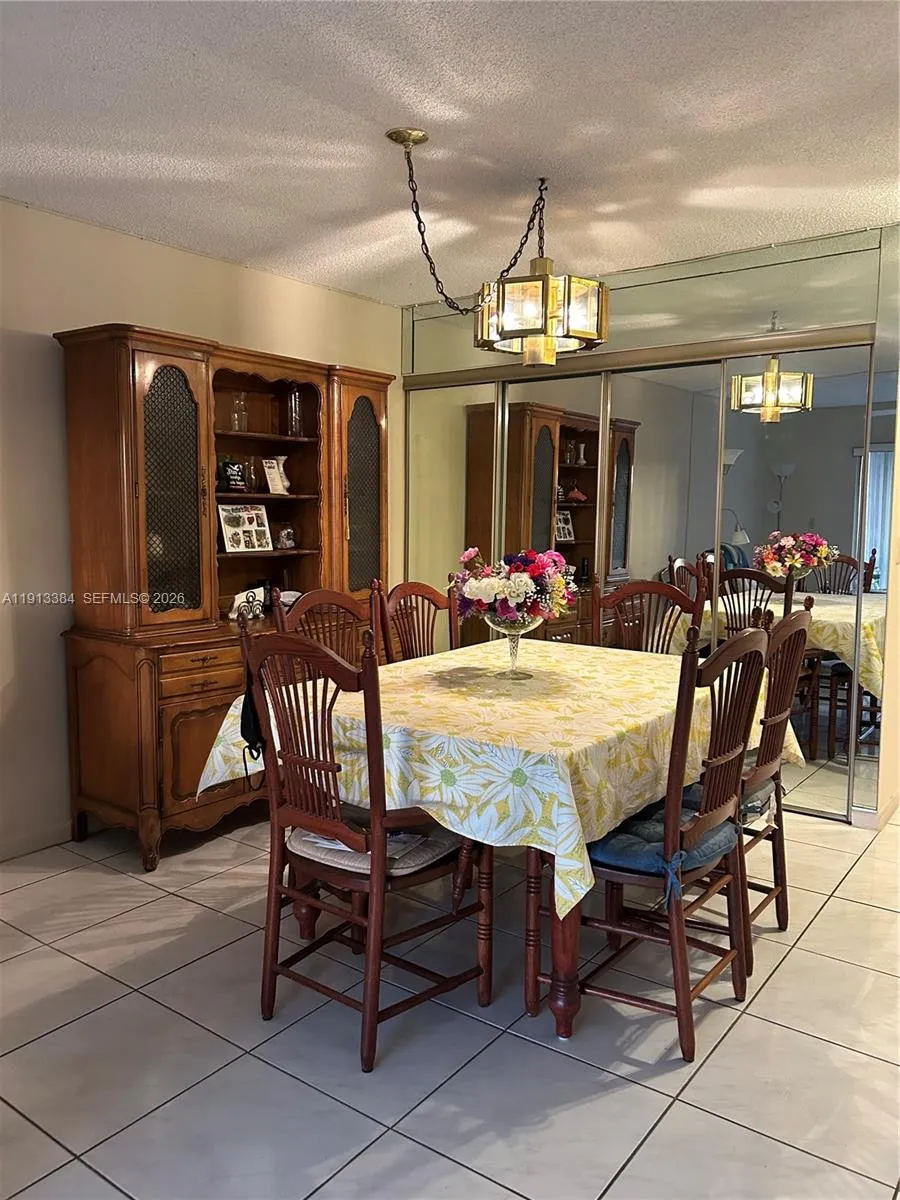 8120 SW 24th St # 206, North Lauderdale FL 33068