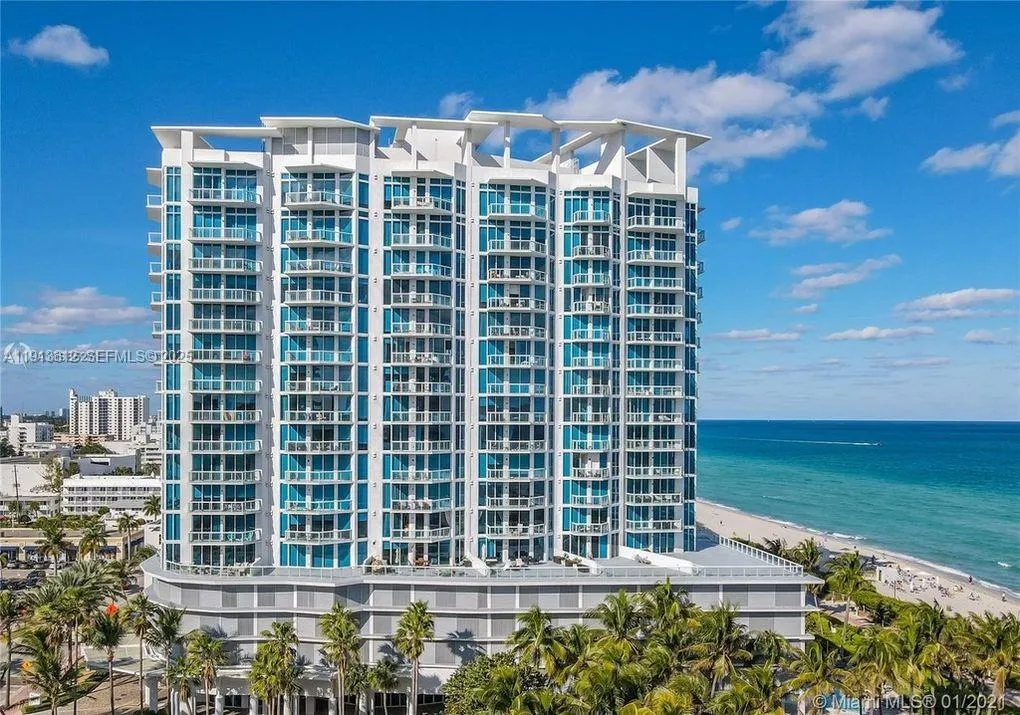 1 bedroom 1 bath for sale at 6515 Collins Ave # 1007, Miami Beach FL 33141