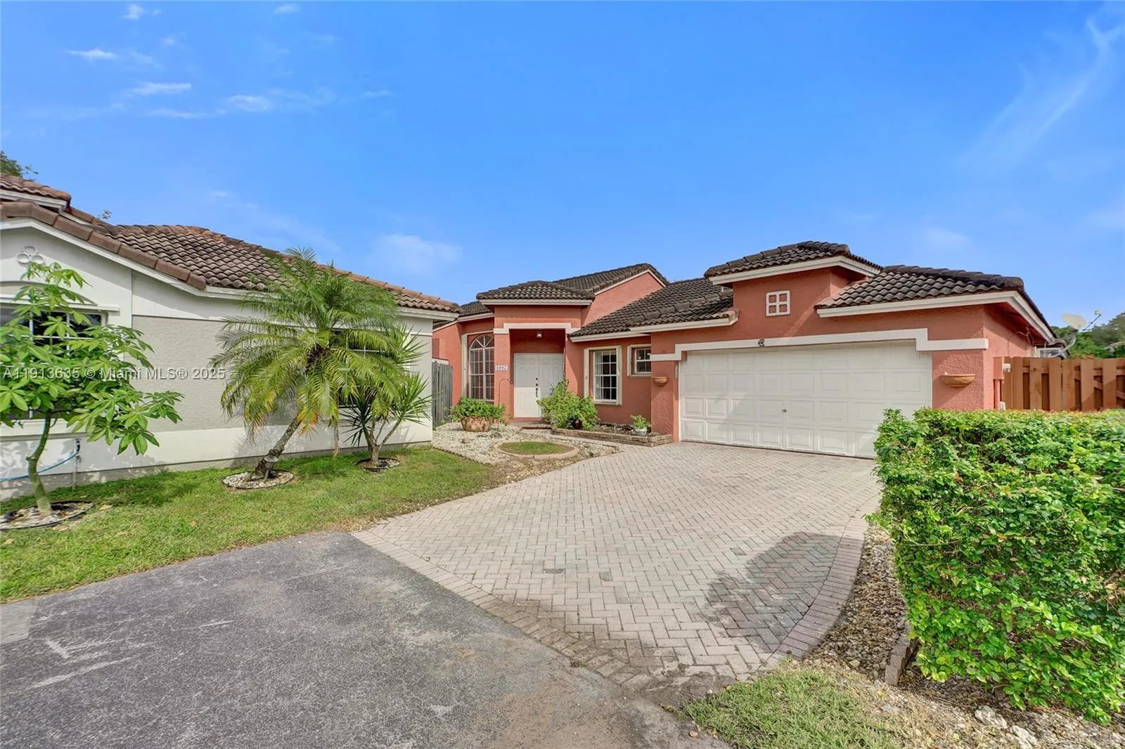 4 bedroom 2 bath for sale at 8007 SW 157th Pl, Miami FL 33193