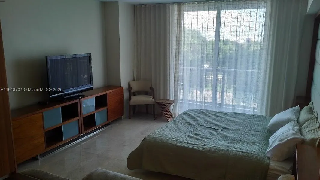 50 Biscayne Blvd # 508, Miami FL 33132