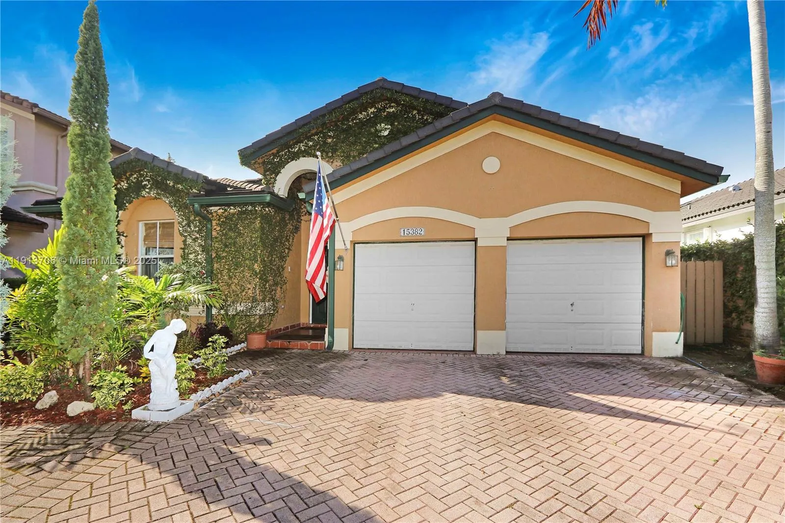 15382 SW 16th Ter, Miami FL 33185