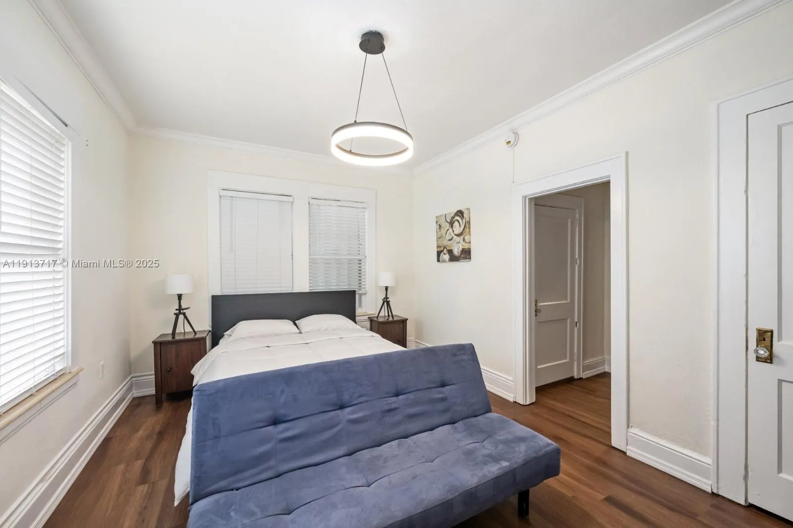 1 bath for sale at 126 Mendoza Ave # 5, Coral Gables FL 33134