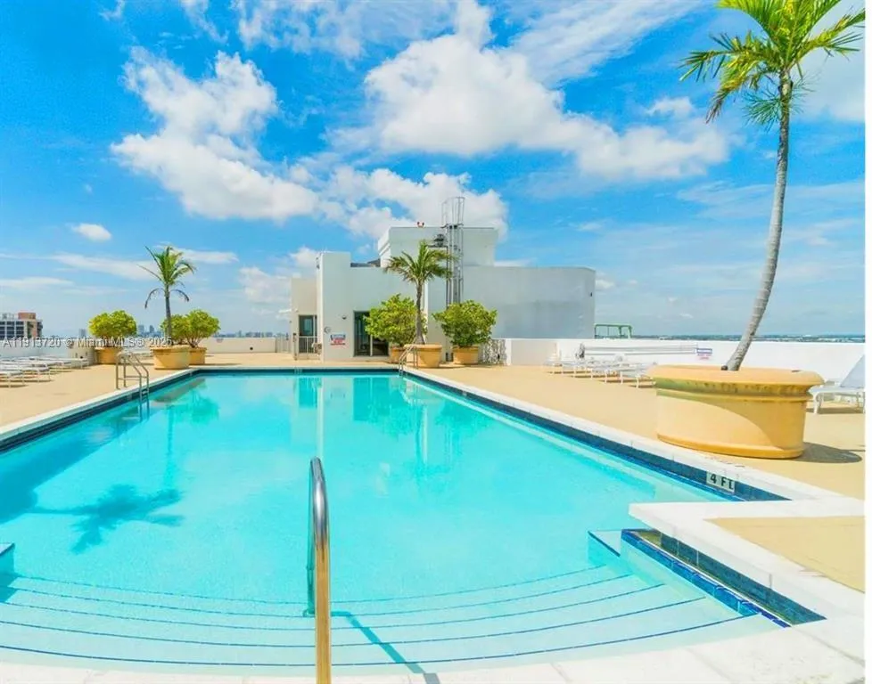 1830 Radius Dr # 718, Hollywood FL 33020