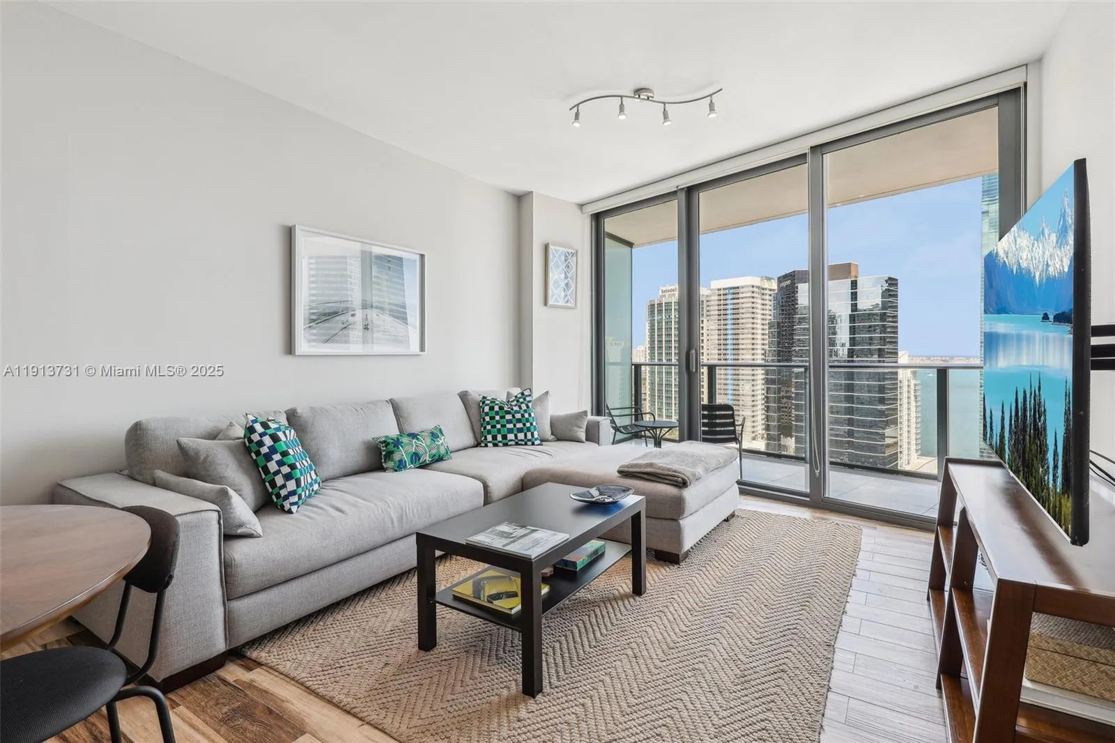 1300 S Miami Ave # 2404, Miami FL 33130